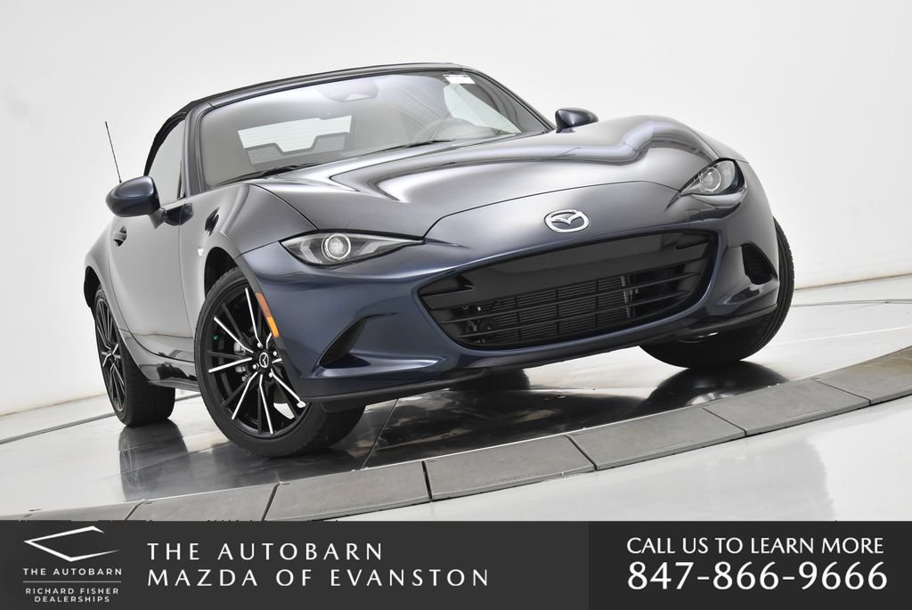 Used 2025 MAZDA MX-5 Miata Grand Touring RWD image 3