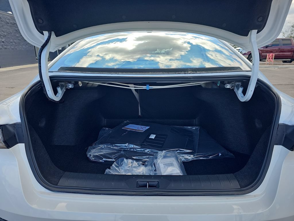 New 2026 Nissan Sentra SL w/ Floor Mat Package FWD image 16