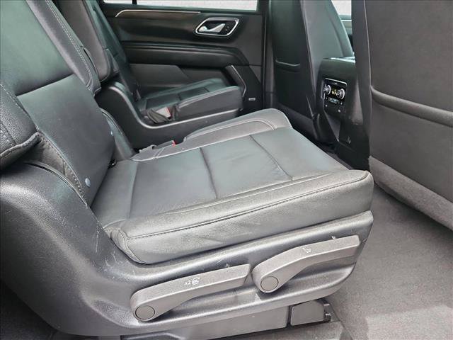 Used 2022 Chevrolet Suburban Z71 w/ Luxury Package AWD/4WD image 20