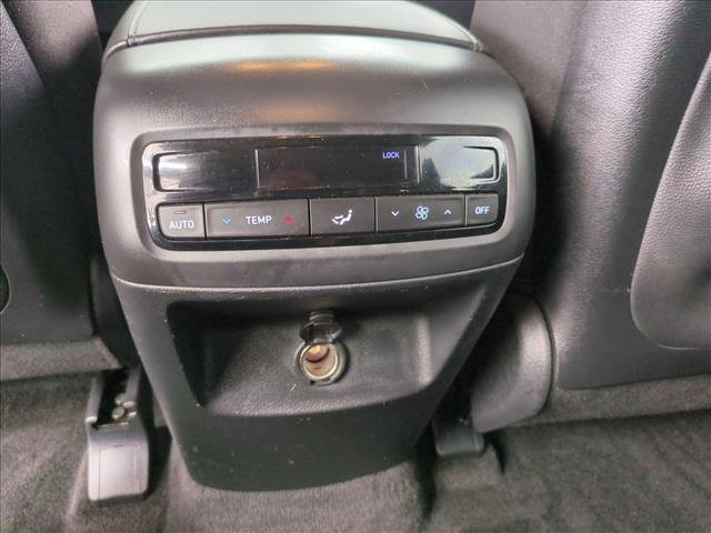 Used 2024 Hyundai Palisade SE image 17