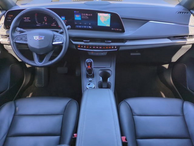 Used 2025 Cadillac XT4 Premium Luxury image 16