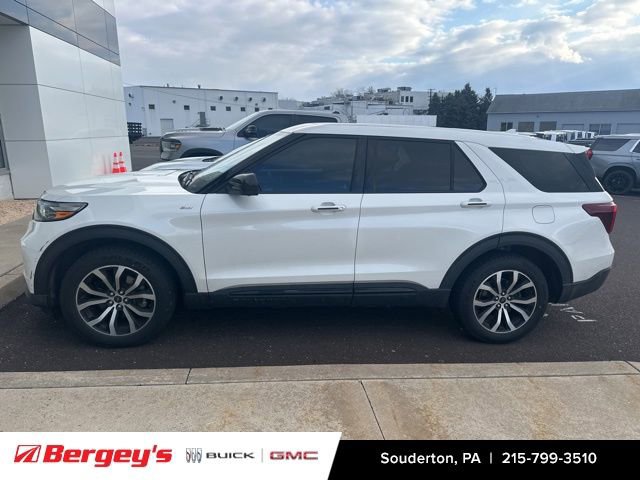 Used 2022 Ford Explorer ST-Line image 2