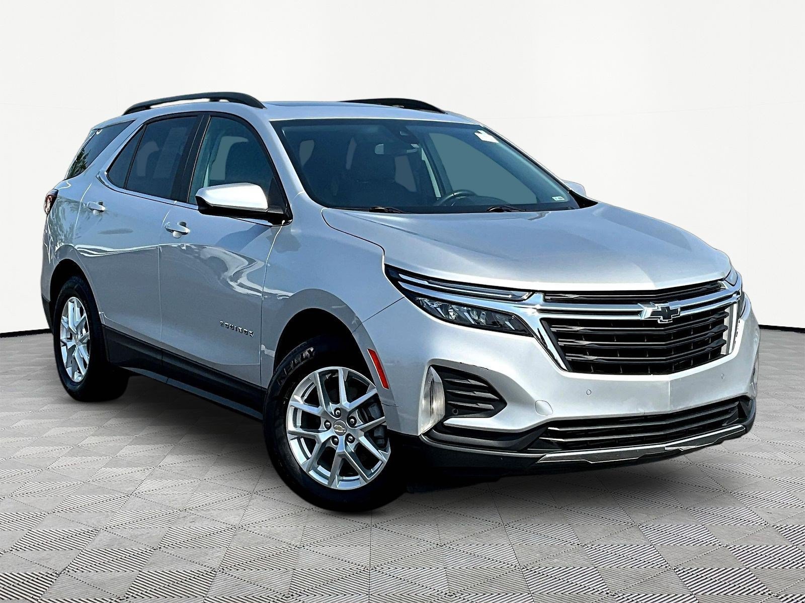 Used 2022 Chevrolet Equinox LT FWD image 3