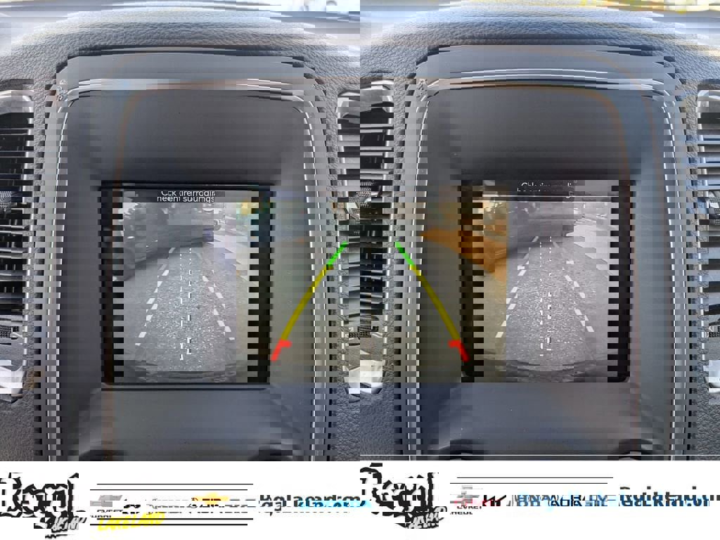 Used 2019 Dodge Durango SXT w/ 3rd Row Seating Group image 21