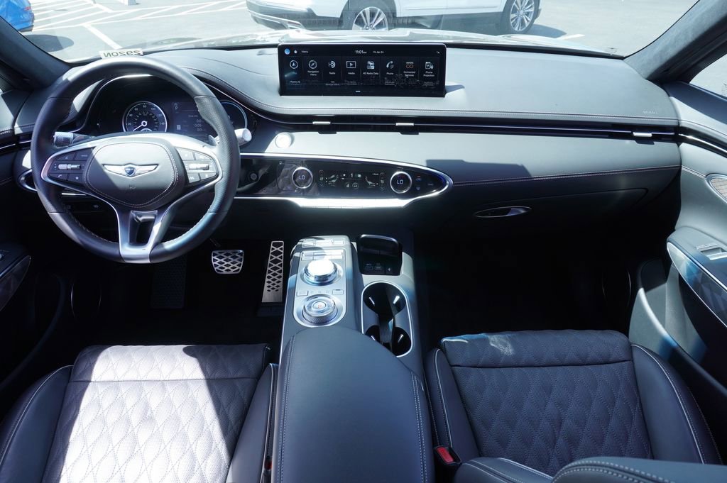 Used 2025 Genesis GV70 3.5T Sport w/ Sport Advanced Package AWD/4WD image 11