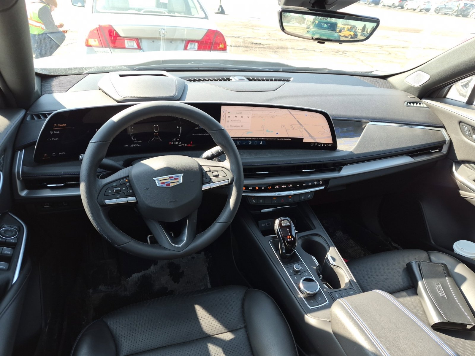 Used 2024 Cadillac XT4 Sport image 8