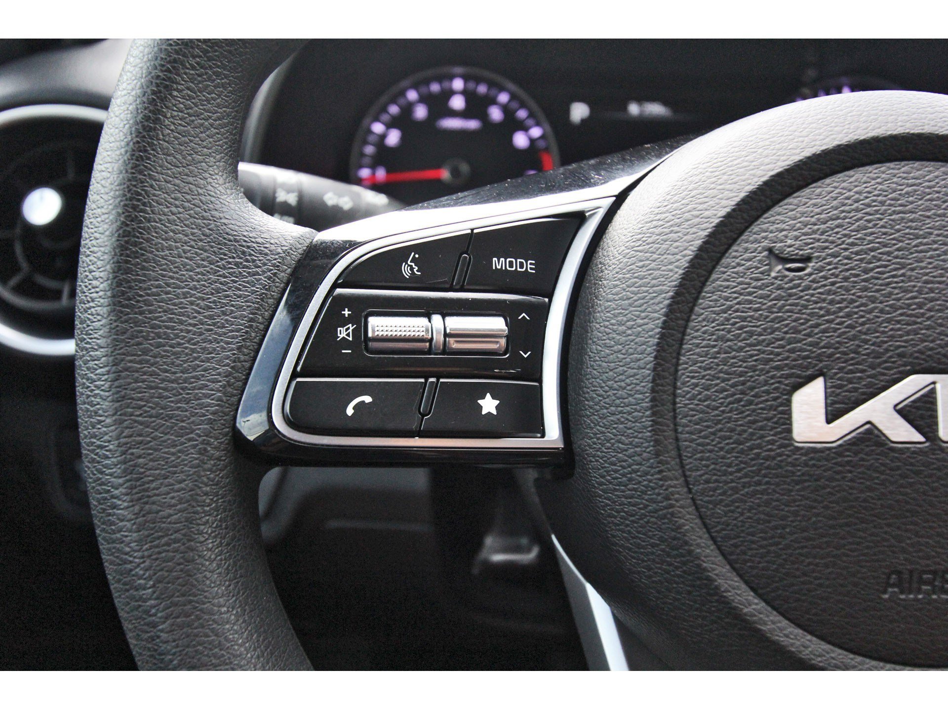 Certified 2023 Kia Forte LXS w/ LXS Technology Package FWD image 18