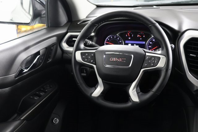 Used 2023 GMC Acadia SLT w/ Elevation Edition image 10