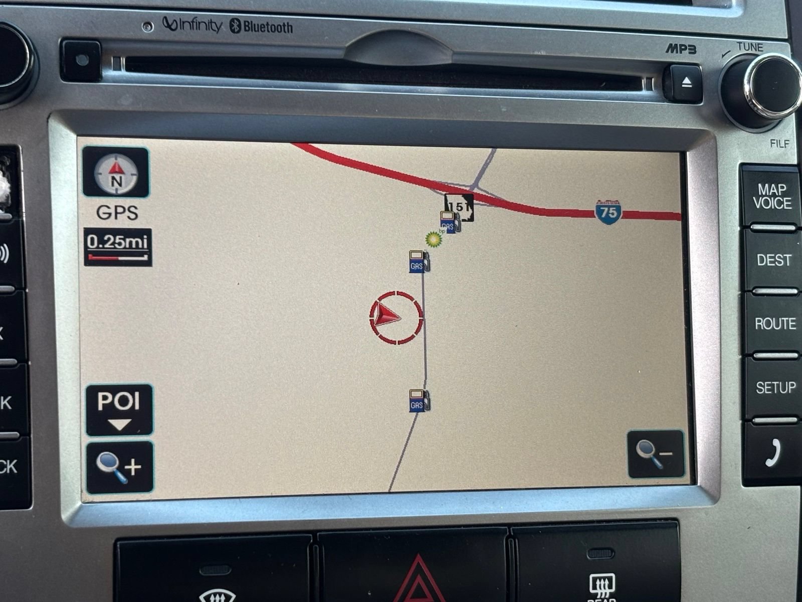 Used 2011 Hyundai Santa Fe Limited w/ Navigation Pkg 4 FWD image 11