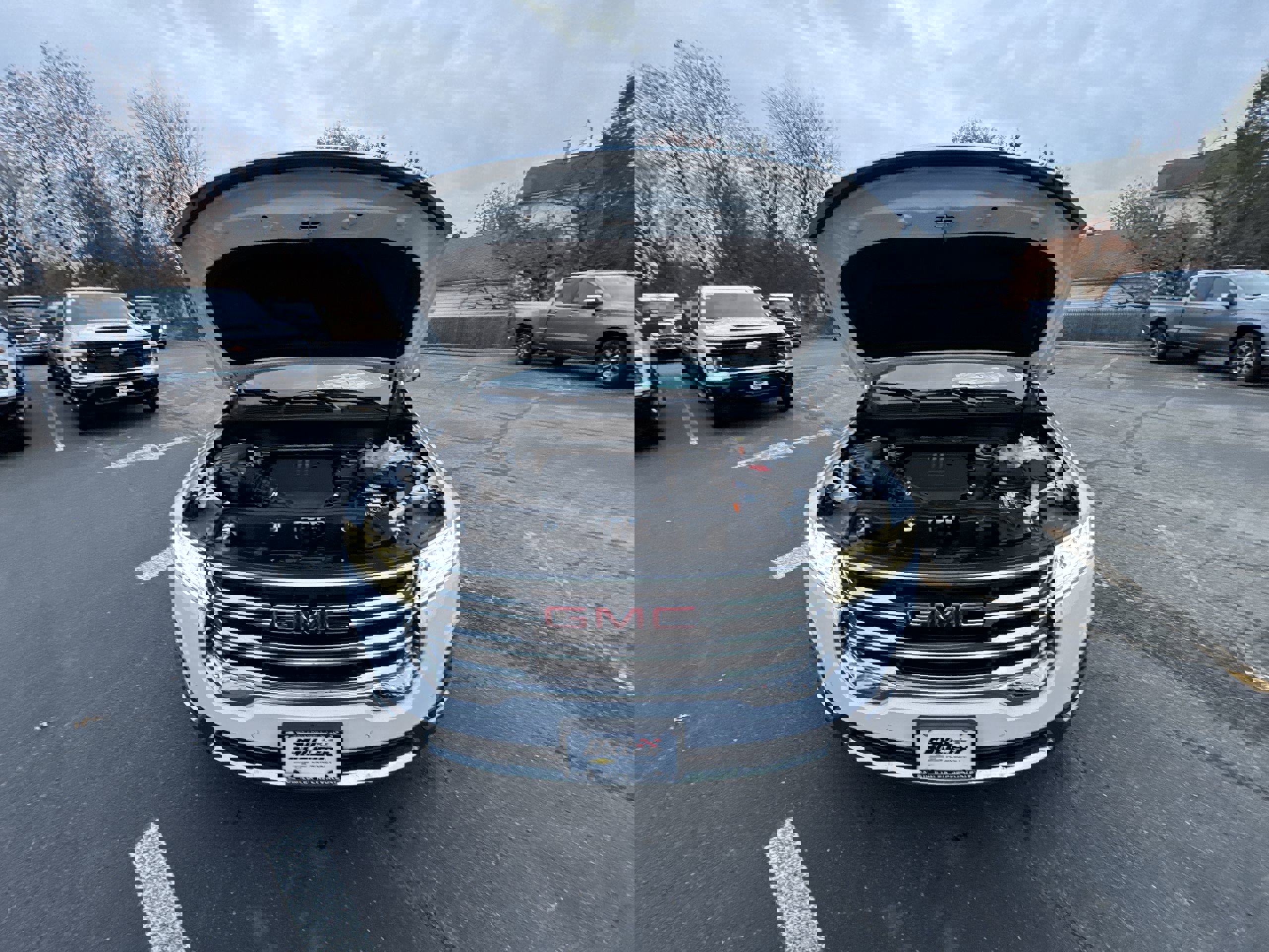 Used 2023 GMC Acadia SLE w/ Driver Convenience Package image 31