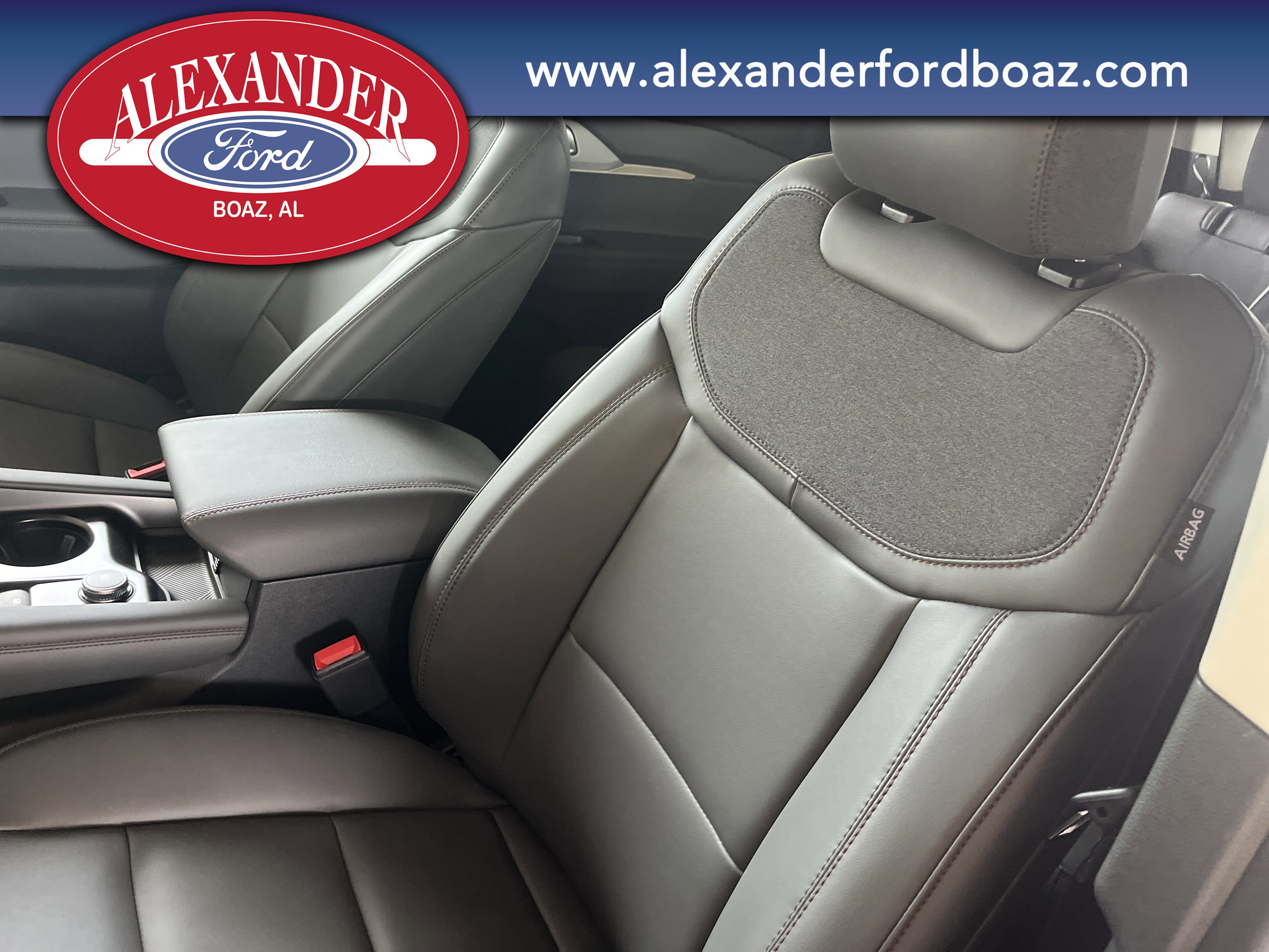 New 2026 Ford Explorer Active w/ Active Comfort Package image 11