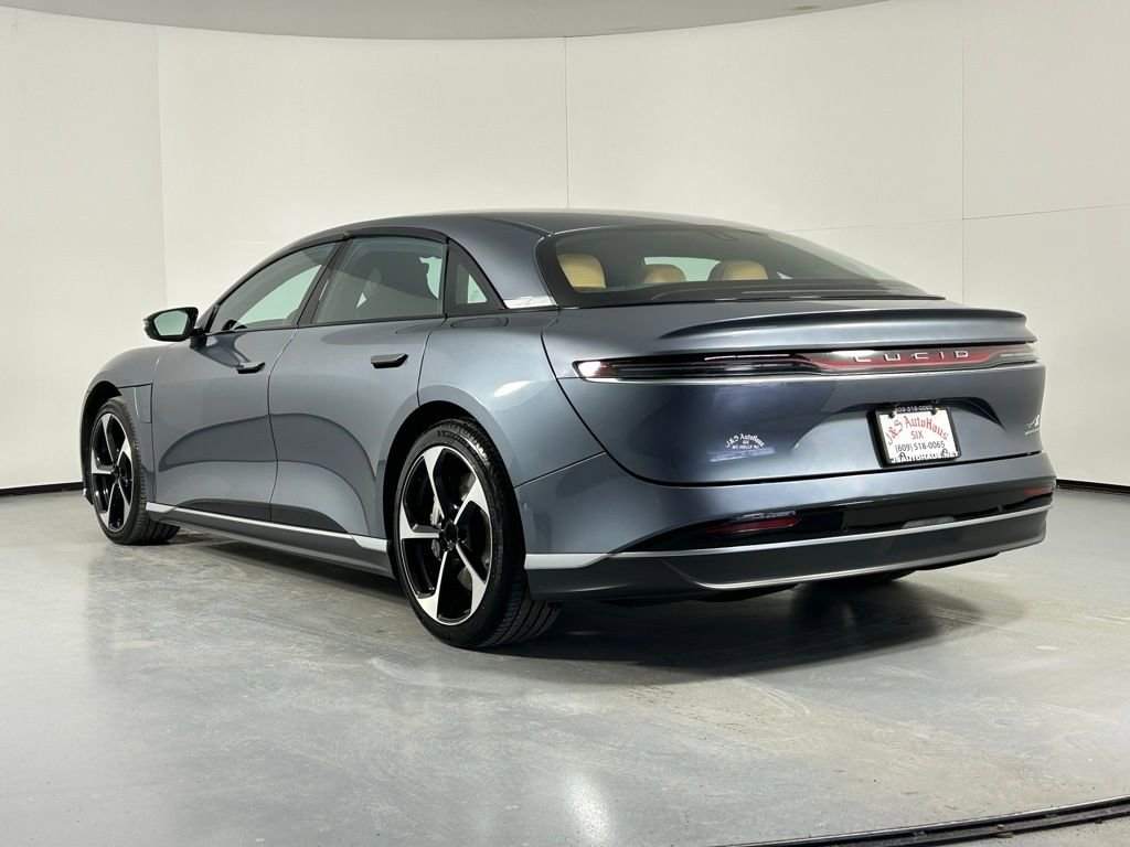 Used 2024 Lucid Air Touring image 5
