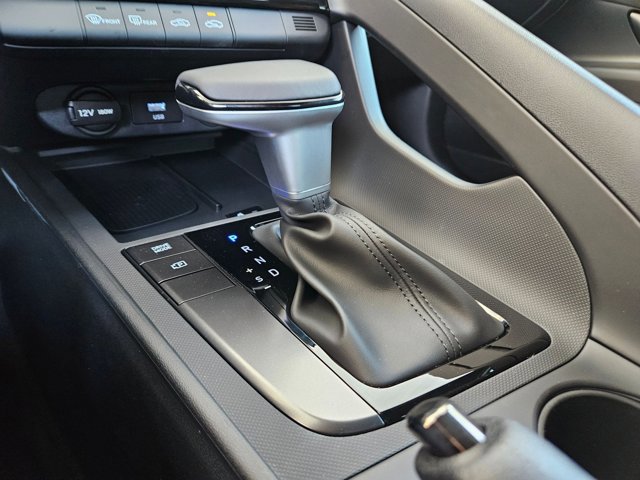 Used 2026 Hyundai Elantra Sport FWD image 13