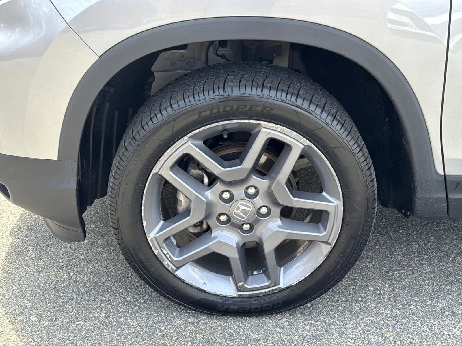 Used 2023 Honda Passport EX-L image 11
