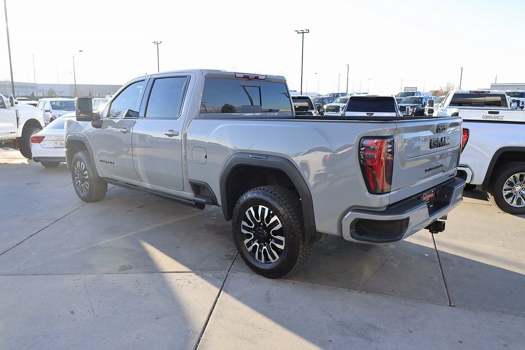 Used 2024 GMC Sierra 3500 AT4 w/ AT4 Premium Plus Package image 4