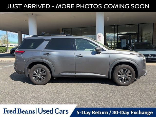 Certified 2022 Nissan Pathfinder SV AWD/4WD image 9