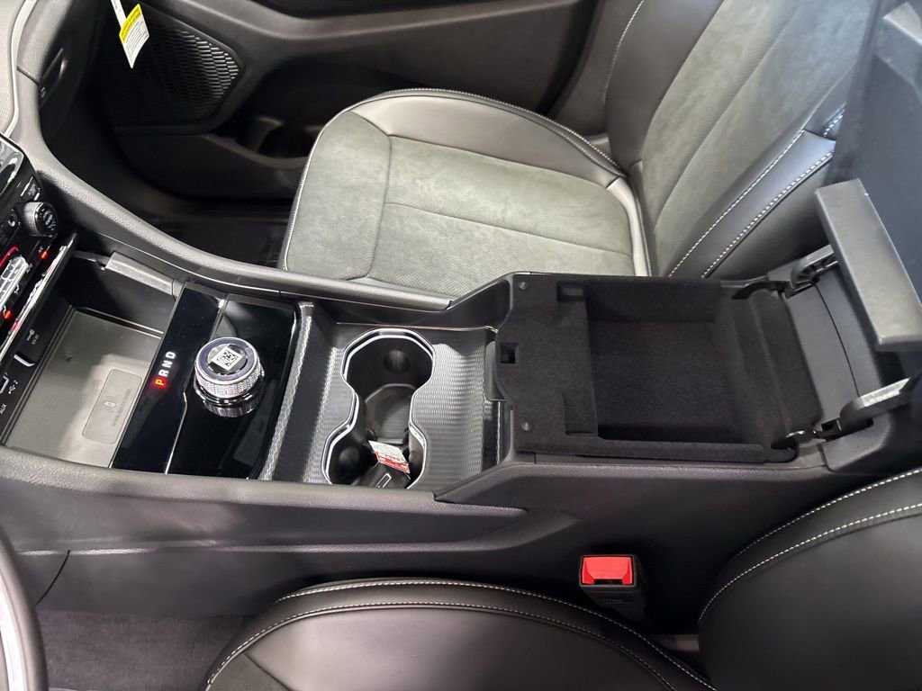 New 2025 Jeep Grand Cherokee L Altitude image 26