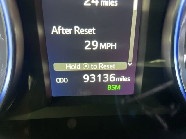 Used 2019 Toyota Highlander XLE image 14