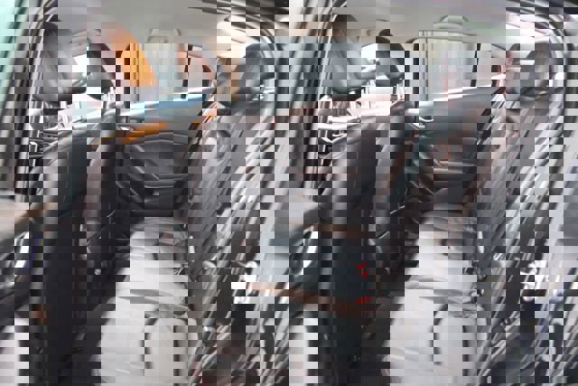 Used 2014 MAZDA MAZDA3 s Touring image 21