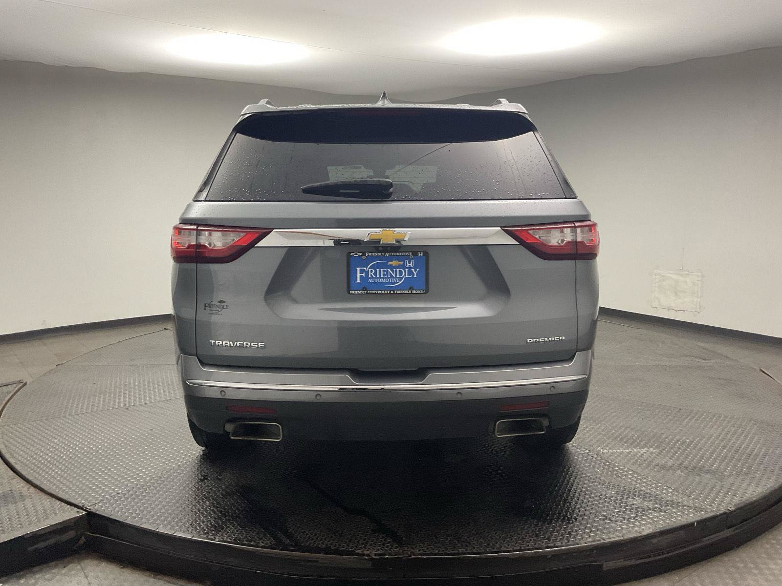 Used 2020 Chevrolet Traverse Premier FWD image 6