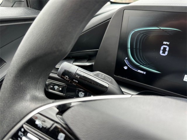 Used 2023 Kia Niro LX image 24