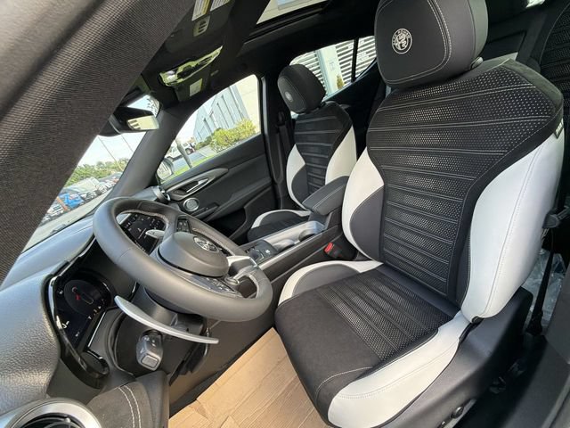 New 2026 Alfa Romeo Tonale w/ Active Assist Package AWD/4WD image 11