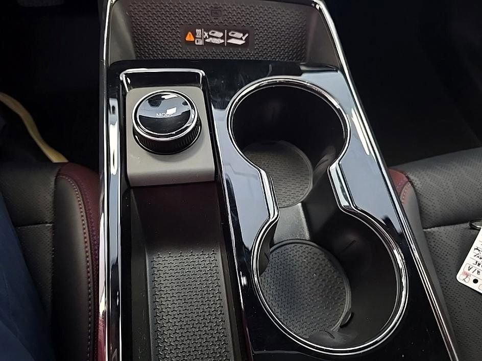 Used 2025 Chevrolet Equinox RS w/ Safety and Technology Package image 21