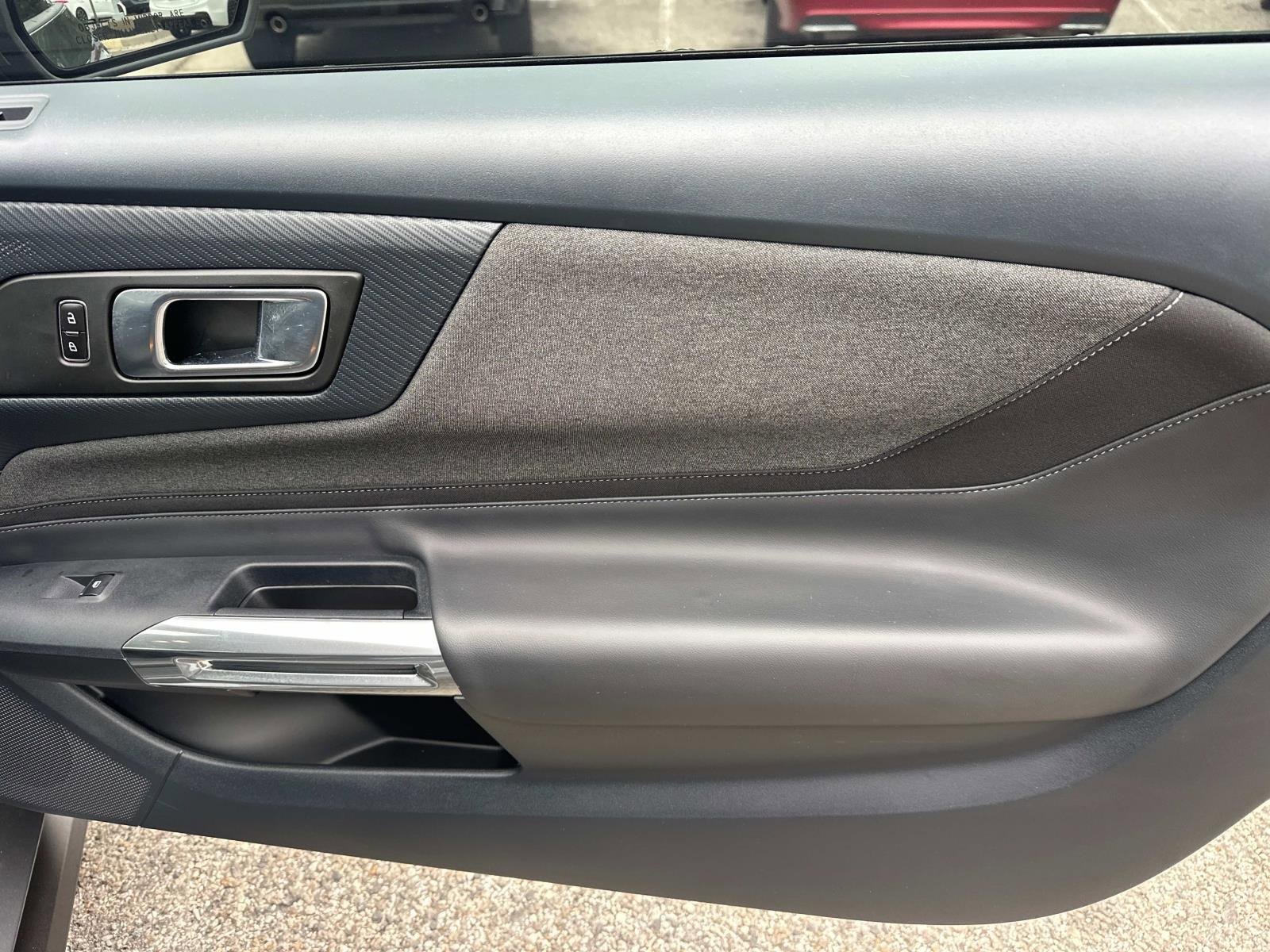 Used 2024 Ford Mustang Coupe image 3