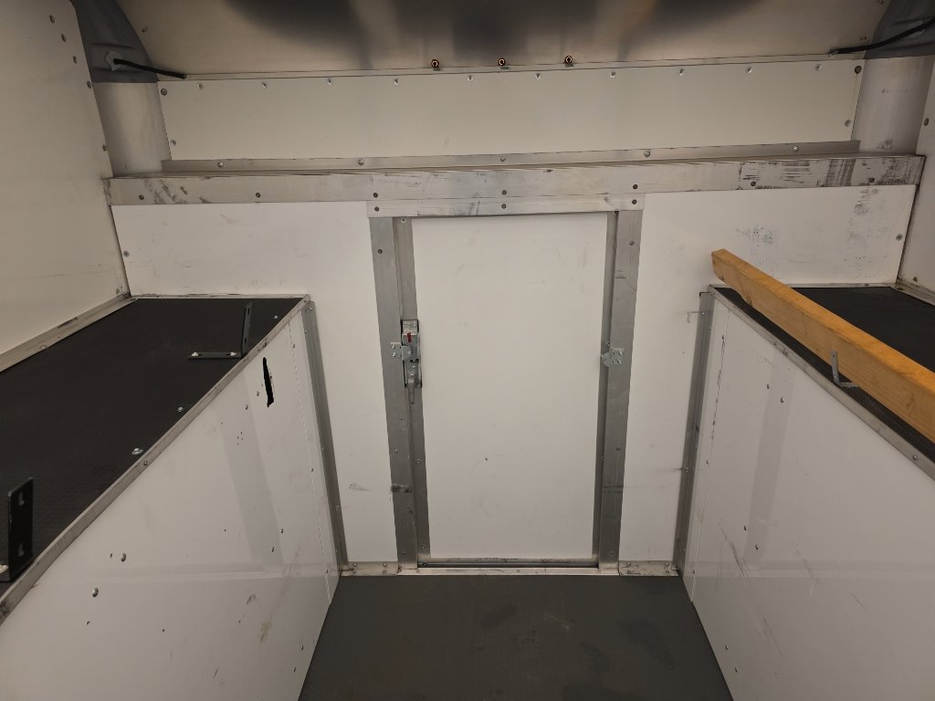 Used 2022 Chevrolet Express 3500 w/ Power Convenience Package image 17