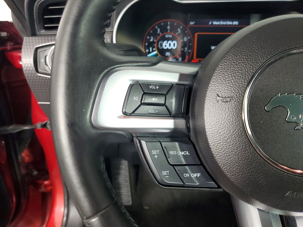 Used 2018 Ford Mustang GT Premium w/ GT Performance Package RWD image 32