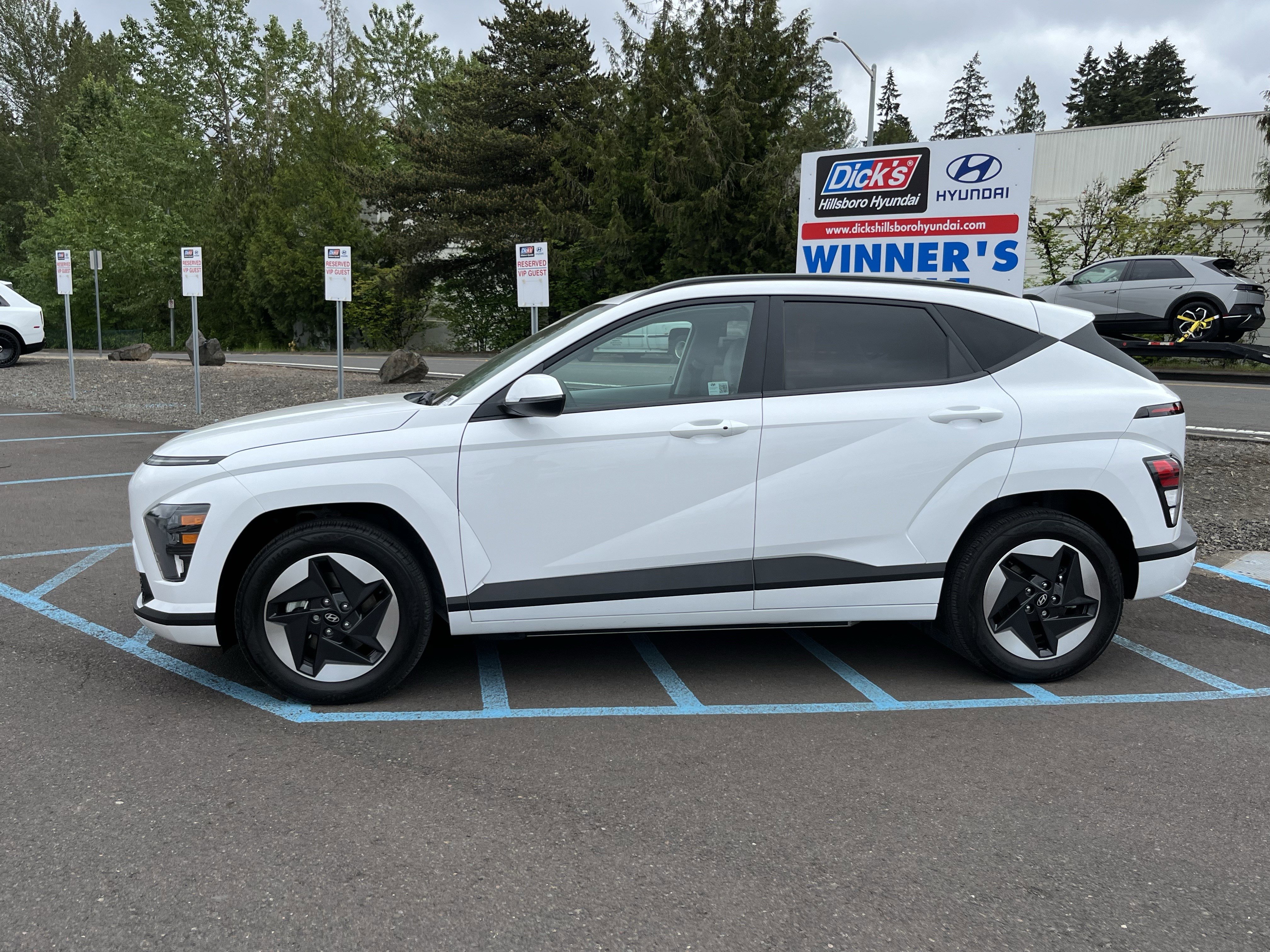Certified 2024 Hyundai Kona SEL FWD image 2