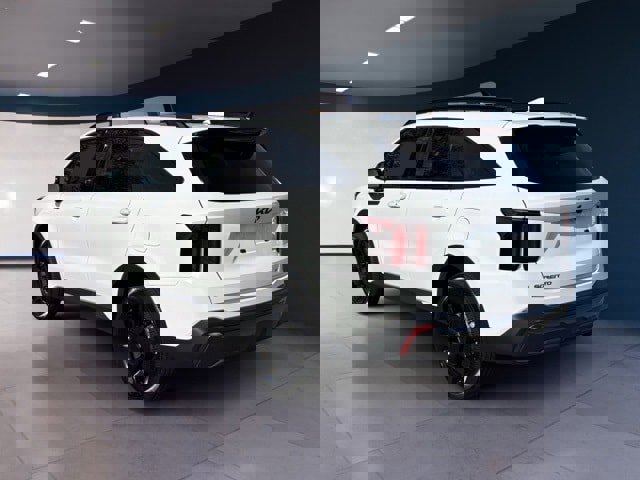 Certified 2025 Kia Sorento X-Line EX image 3