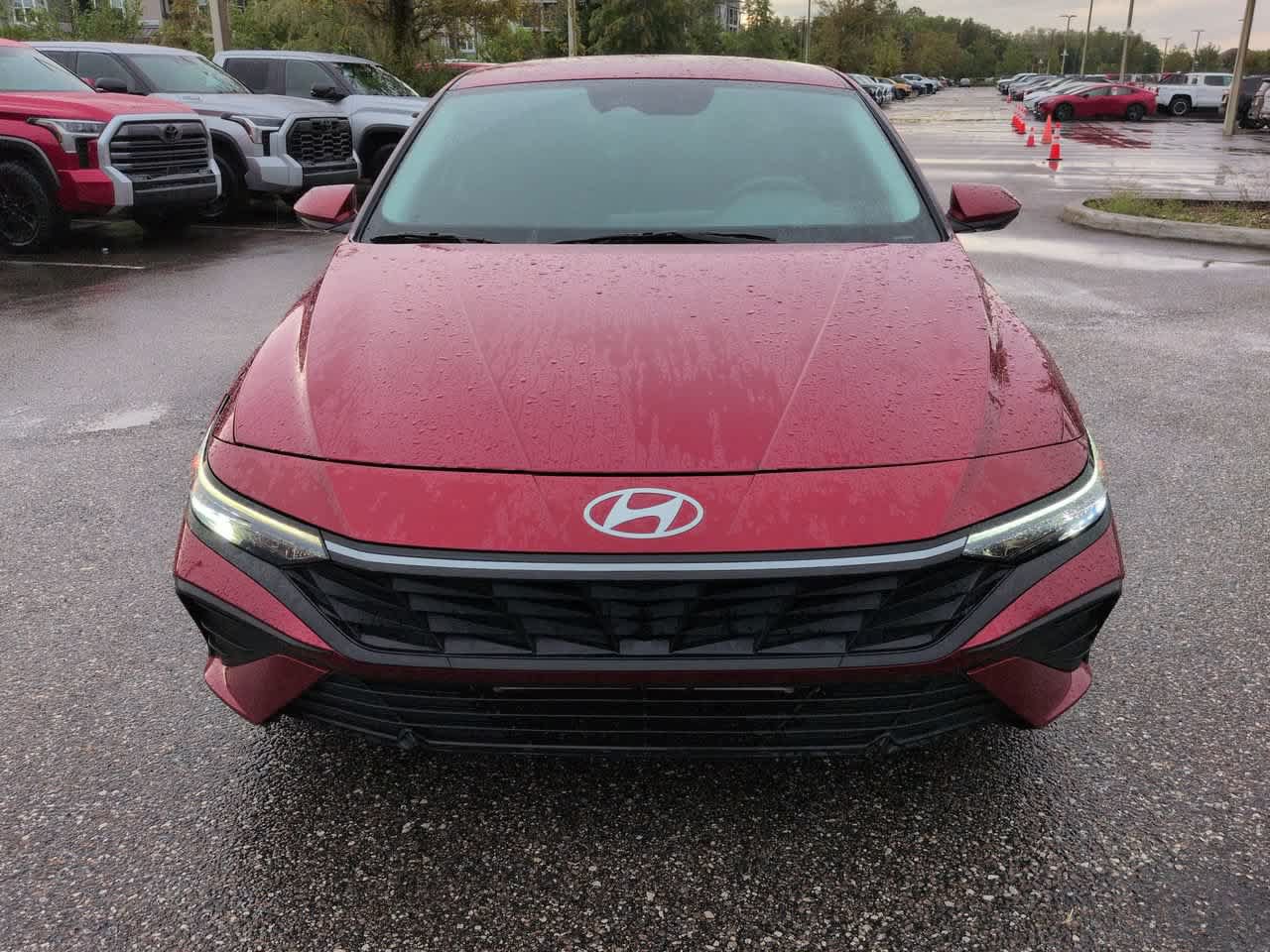 Used 2024 Hyundai Elantra Blue FWD image 9
