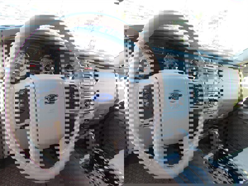 Used 2013 Ford Expedition EL XLT RWD image 12