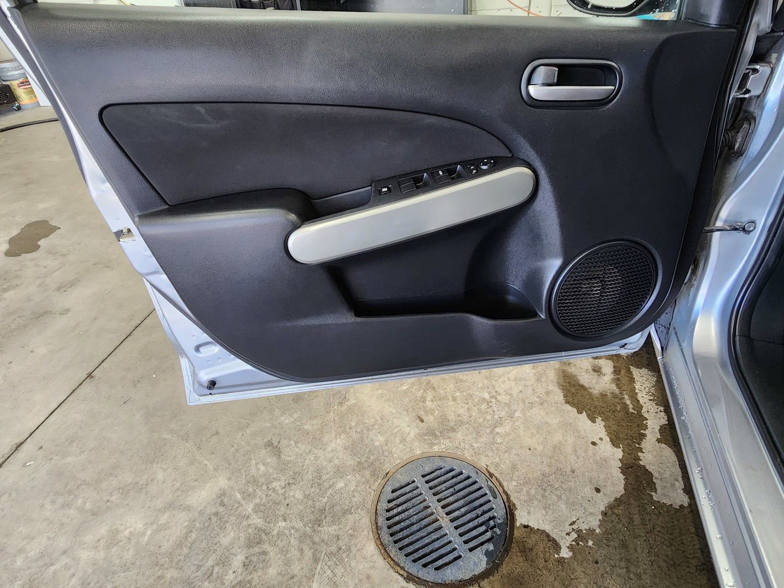 Used 2011 MAZDA MAZDA2 Touring image 16