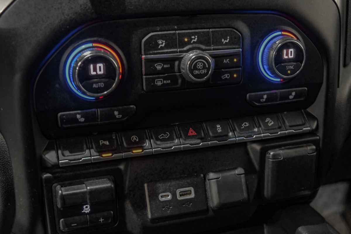Used 2019 Chevrolet Silverado 1500 RST AWD/4WD image 26