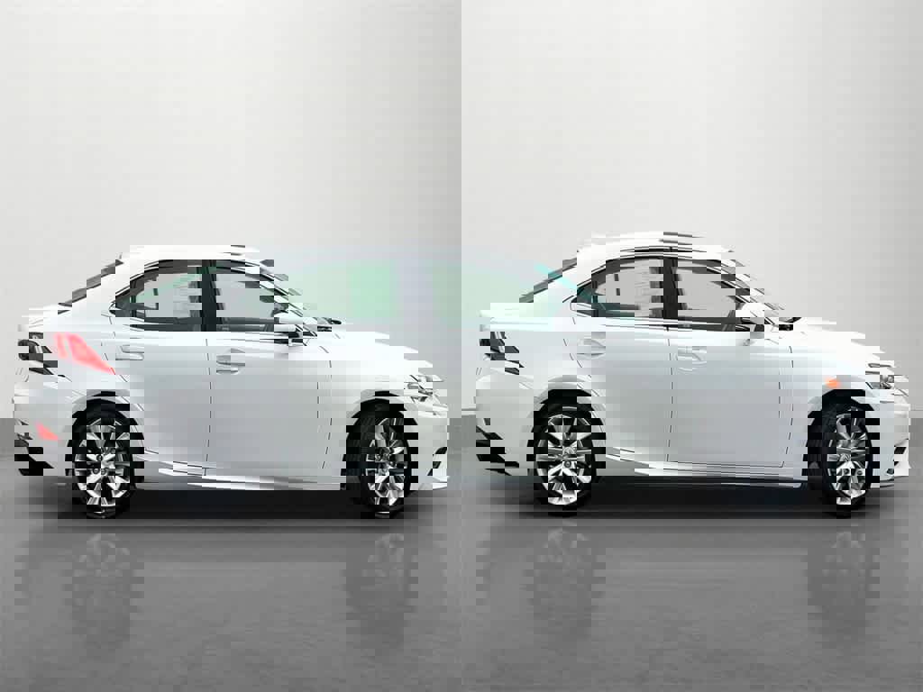 Used 2015 Lexus IS 250 image 7