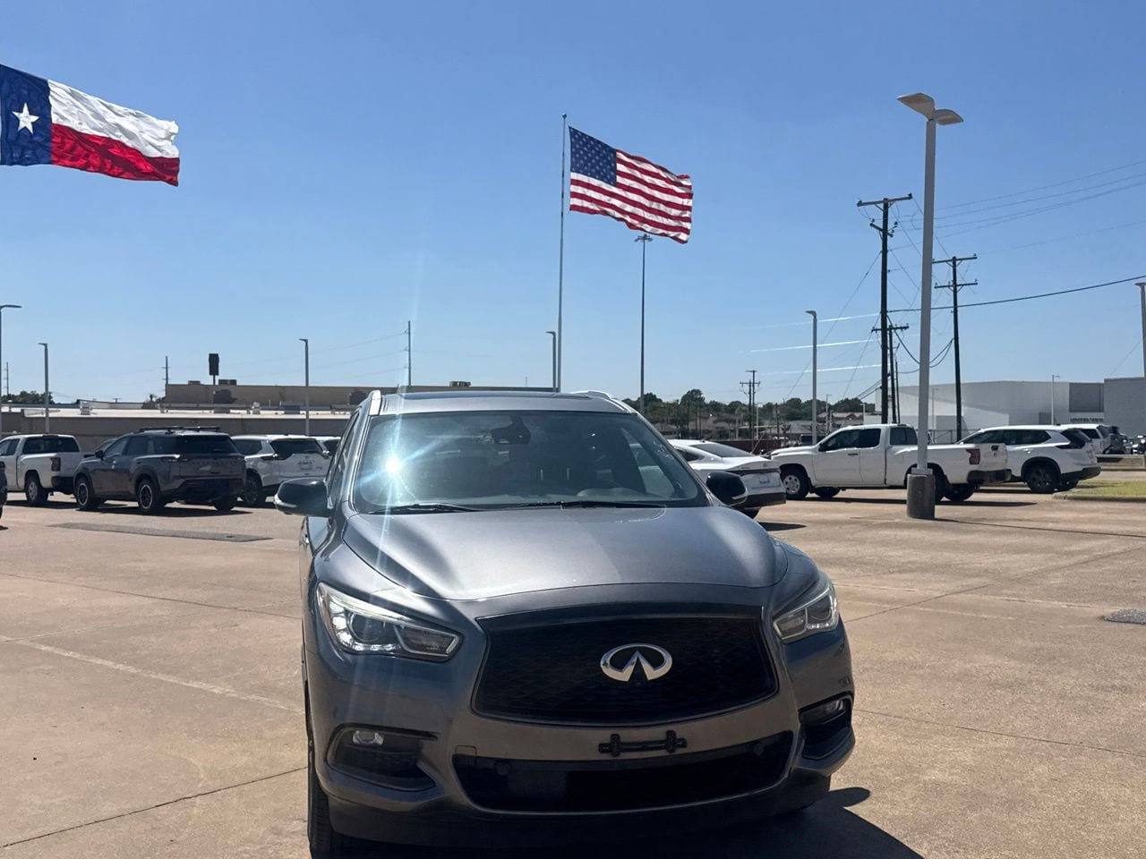 Used 2020 INFINITI QX60 Luxe w/ Edition 30 Essential Package FWD image 4