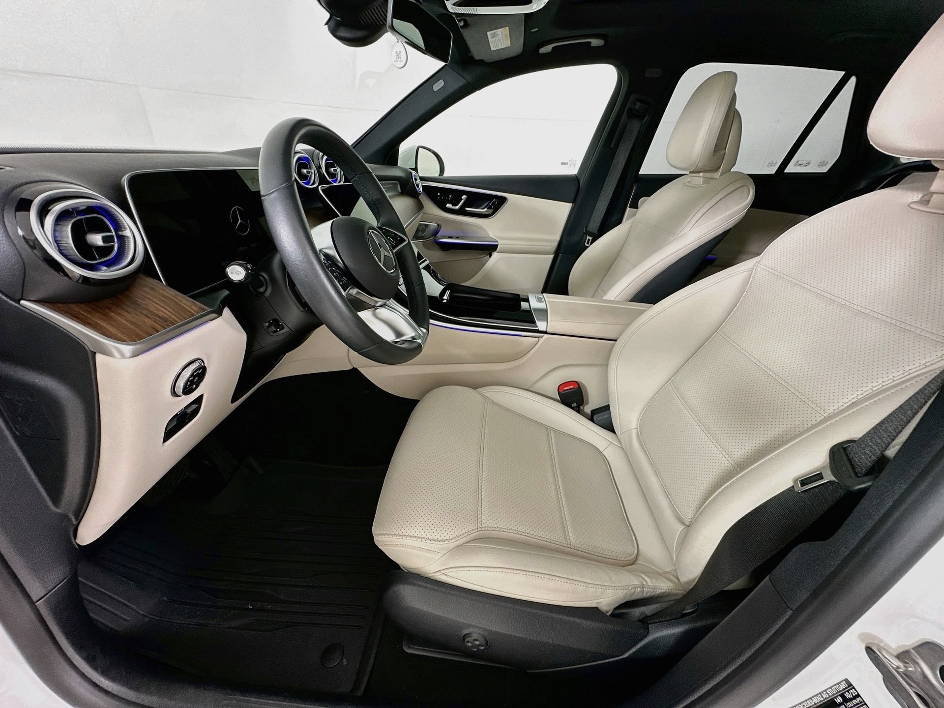 Certified 2026 Mercedes-Benz GLC 300 image 23