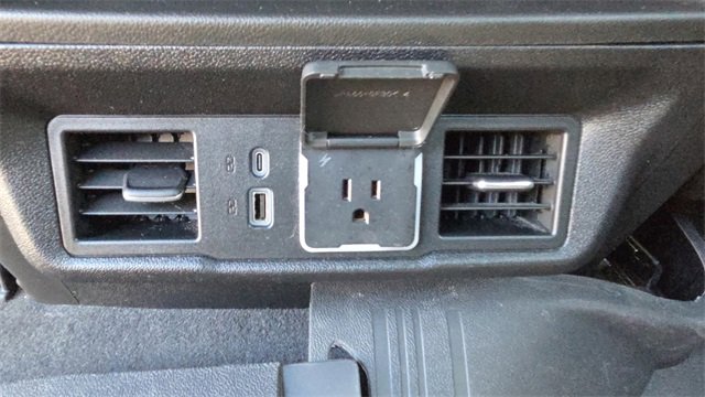 Used 2024 GMC Sierra 1500 Elevation image 28