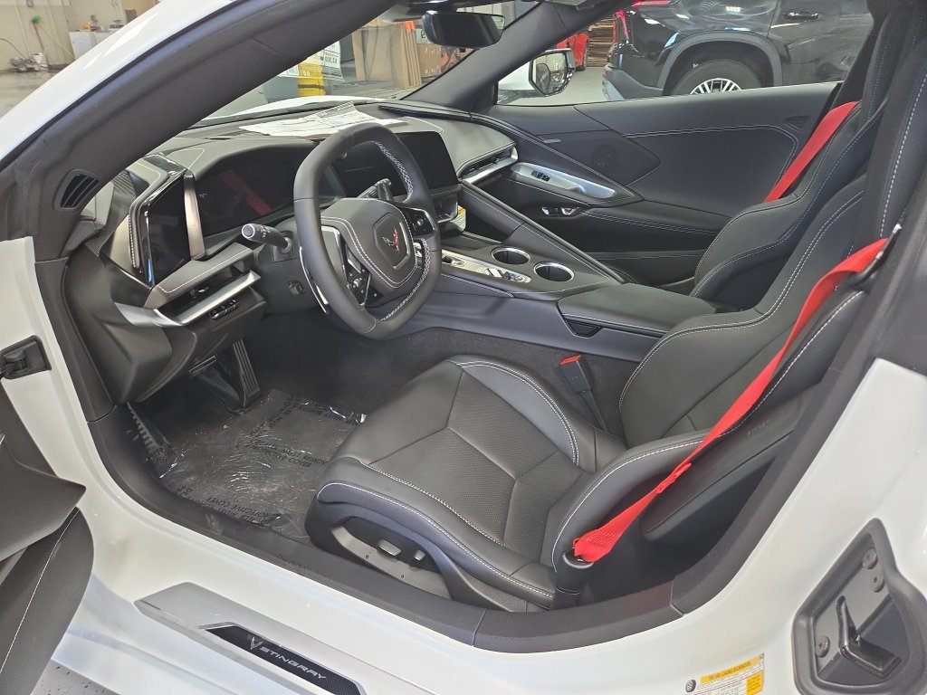 New 2027 Chevrolet Corvette Stingray Coupe w/ Z51 Performance Package RWD image 9