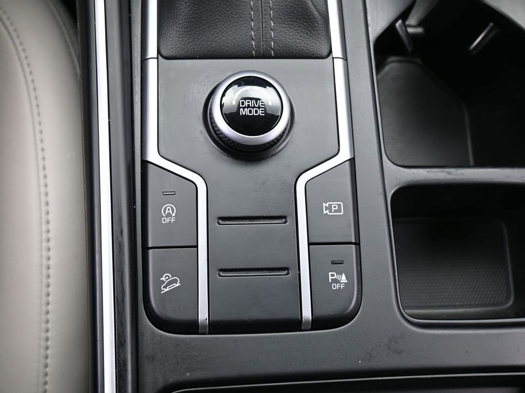 Used 2023 Kia Sorento S image 30