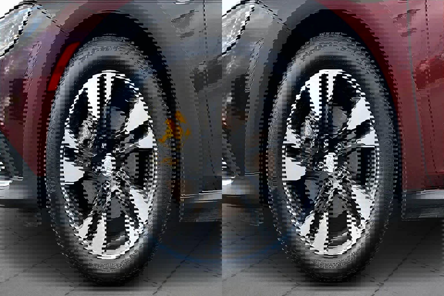 Used 2018 Buick Regal Essence w/ Driver Confidence Package #1 image 11