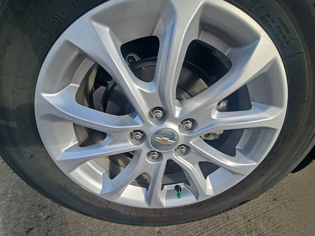 Certified 2020 Chevrolet Equinox LT image 9