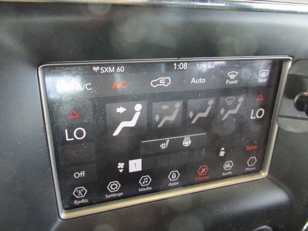 Used 2021 Jeep Grand Cherokee Laredo w/ Security & Convenience Group image 21