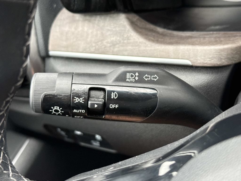 Used 2021 Kia Sorento EX AWD/4WD image 23