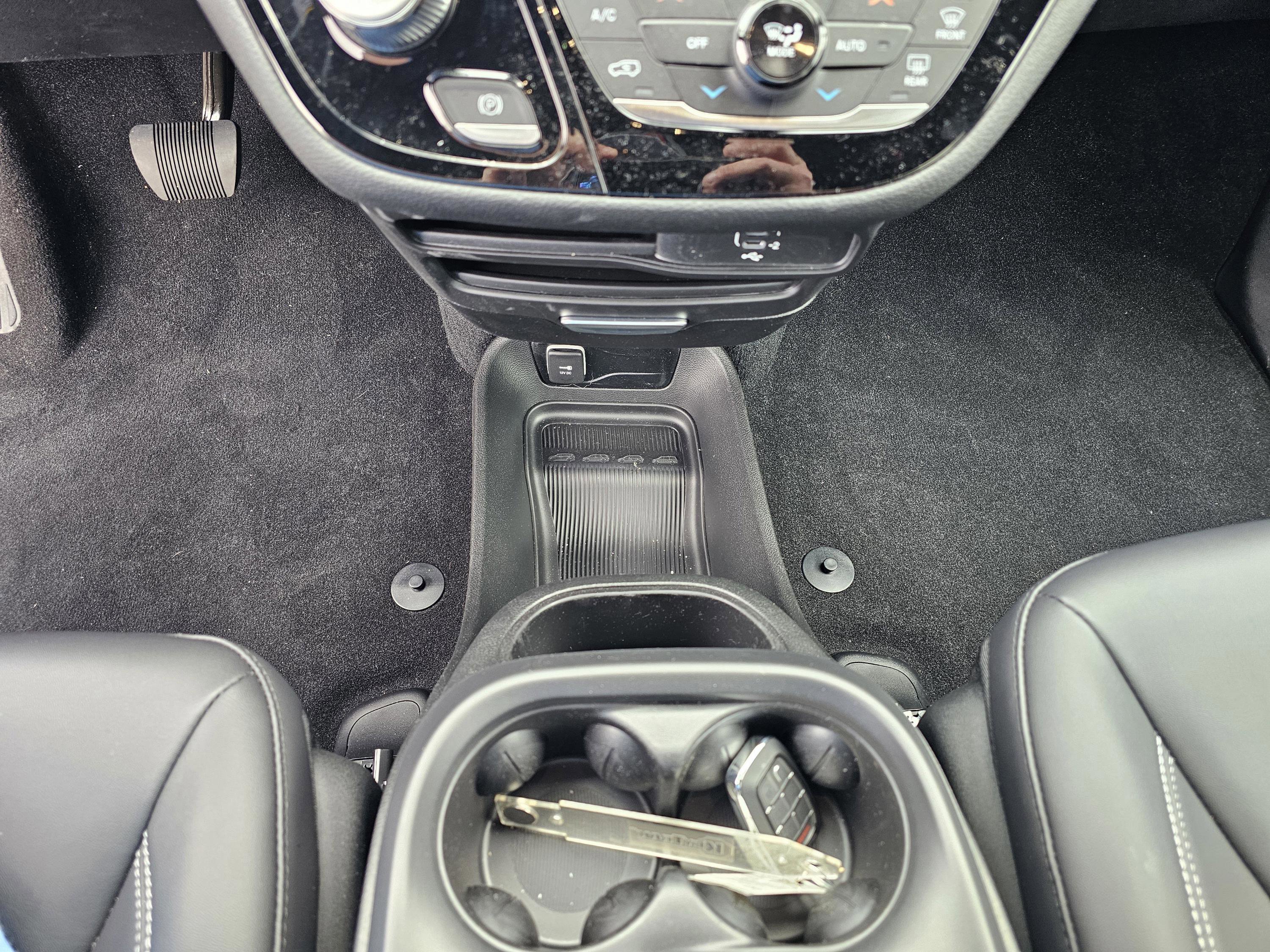 New 2026 Chrysler Pacifica Select w/ S Appearance Package image 26