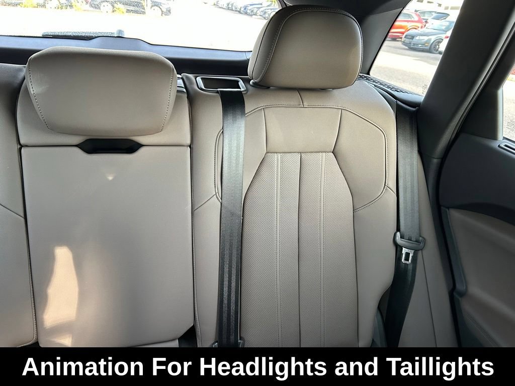 Used 2025 Audi Q5 Premium Plus w/ Premium Plus AWD/4WD image 14