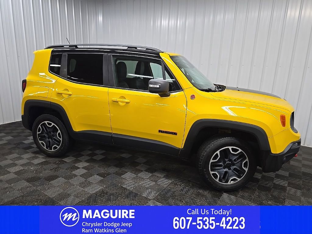 Used 2015 Jeep Renegade Trailhawk w/ Premium Leather Group AWD/4WD image 1