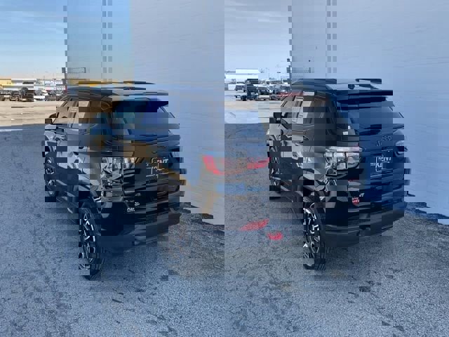 Used 2024 Jeep Compass Trailhawk image 32